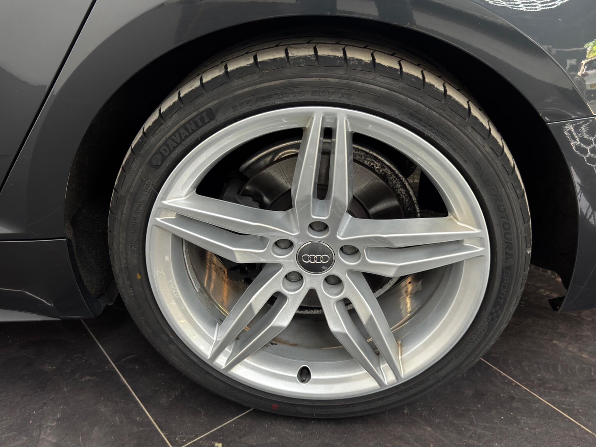 Audi A5 view 88