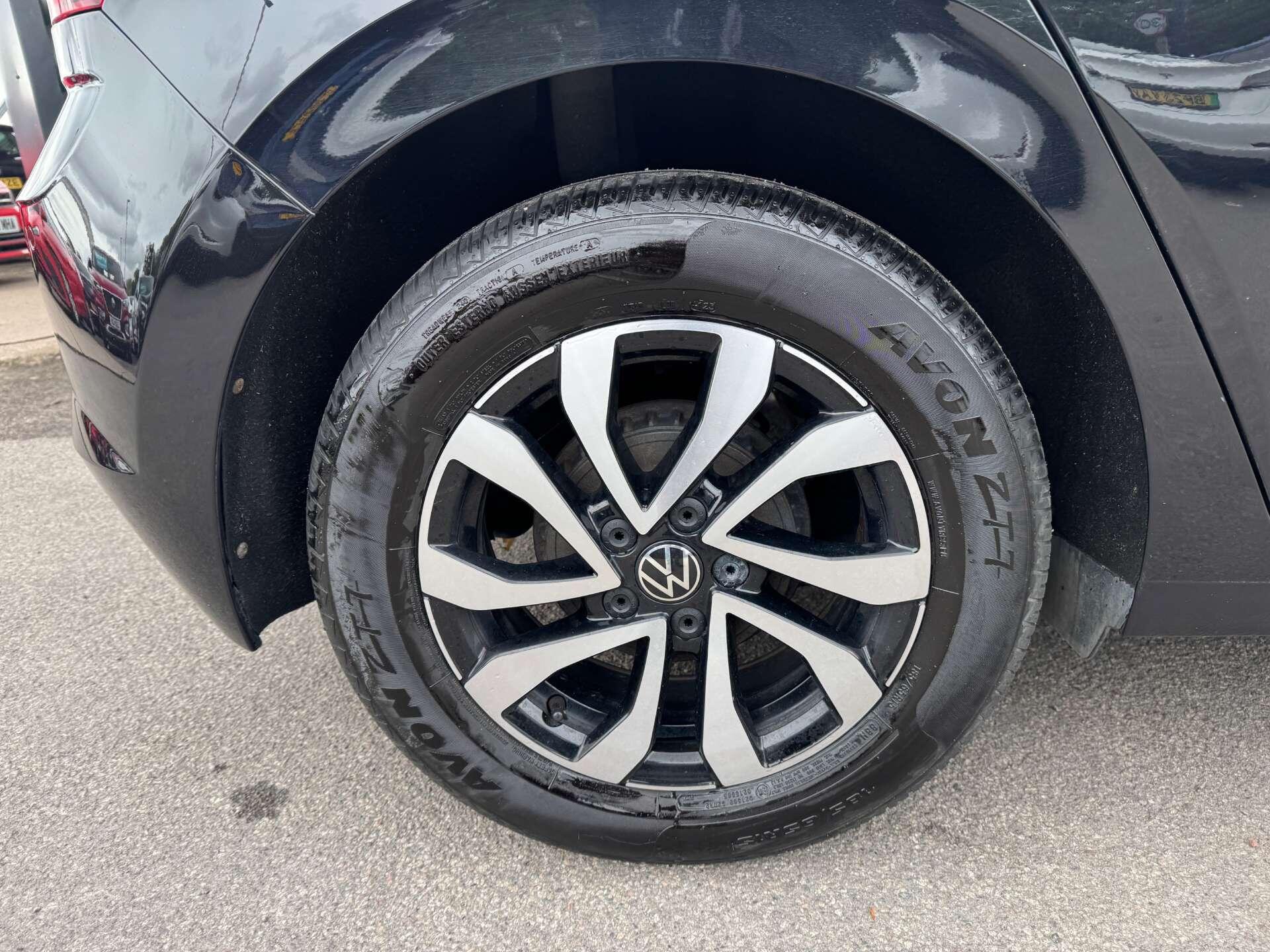 Volkswagen Polo view 42