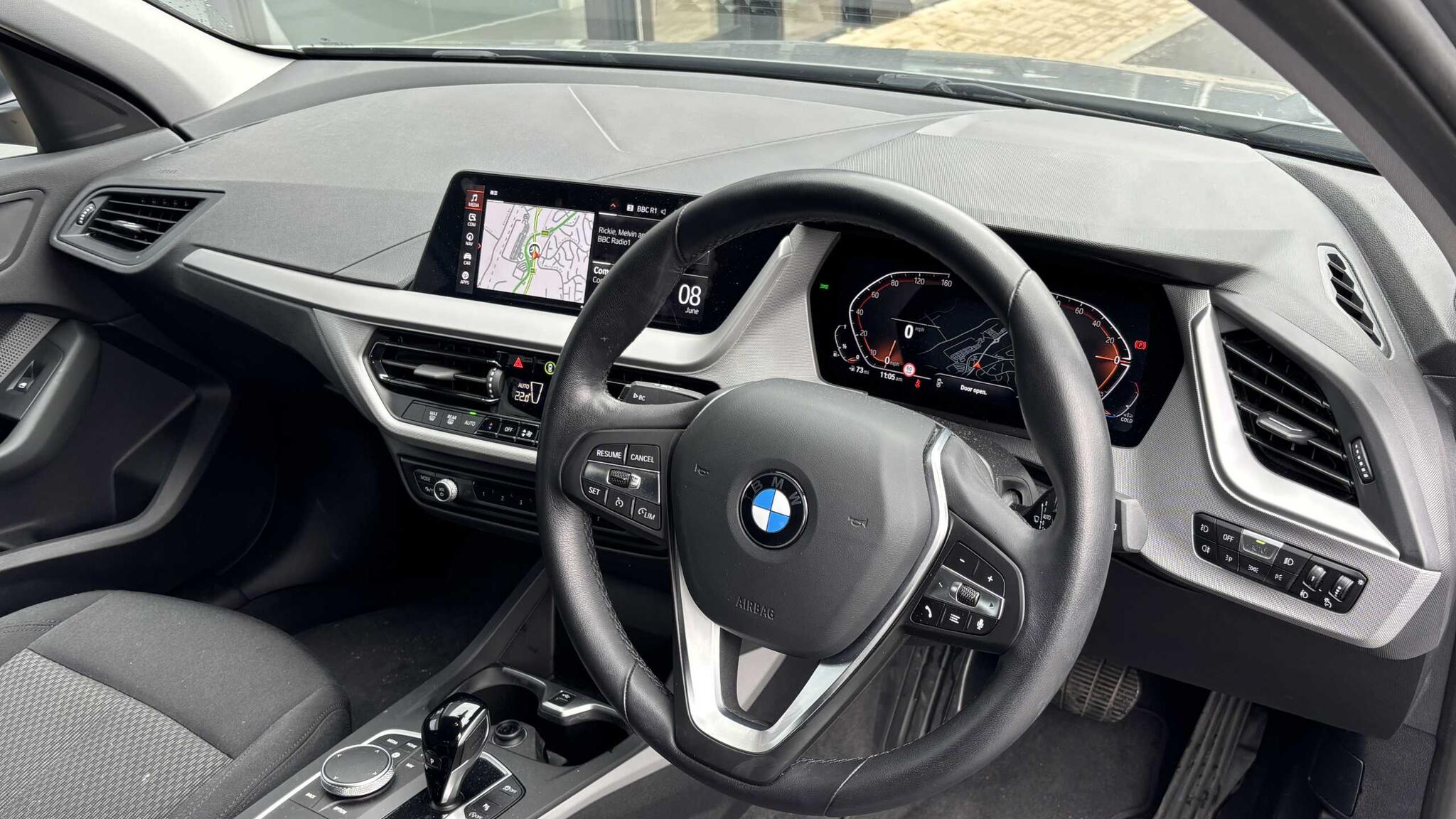BMW 1 Series view 6