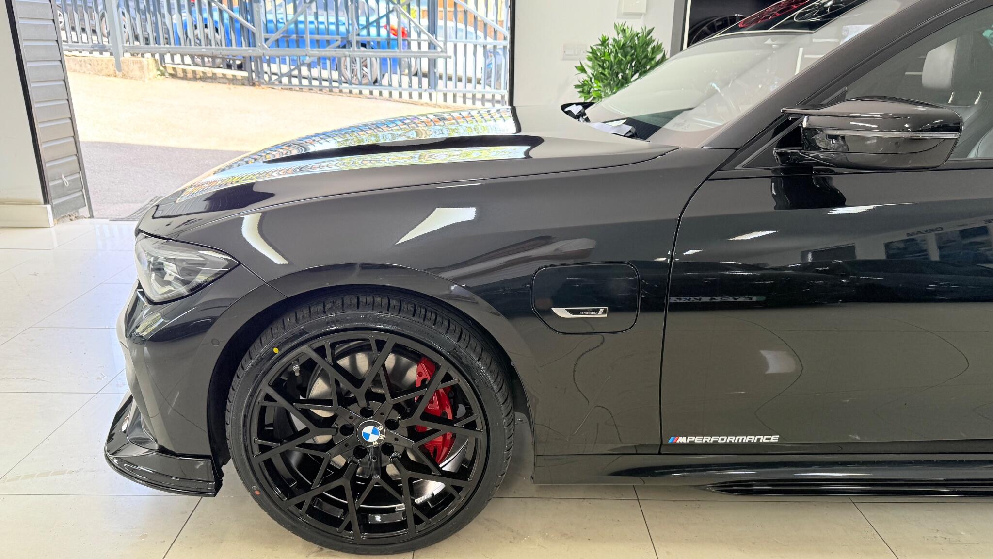 BMW 3 Series view 43