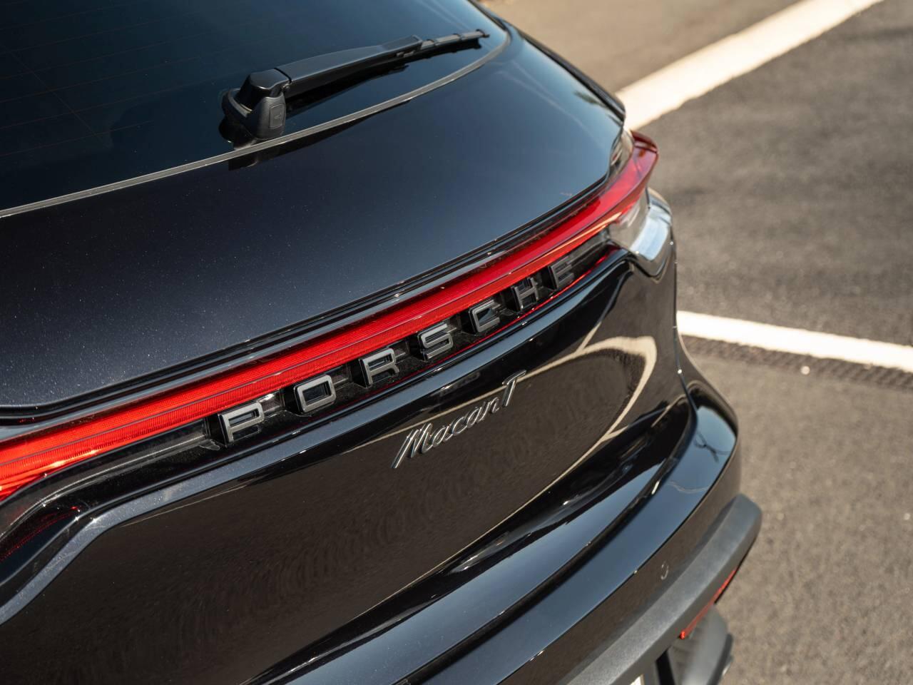 Porsche Macan view 10