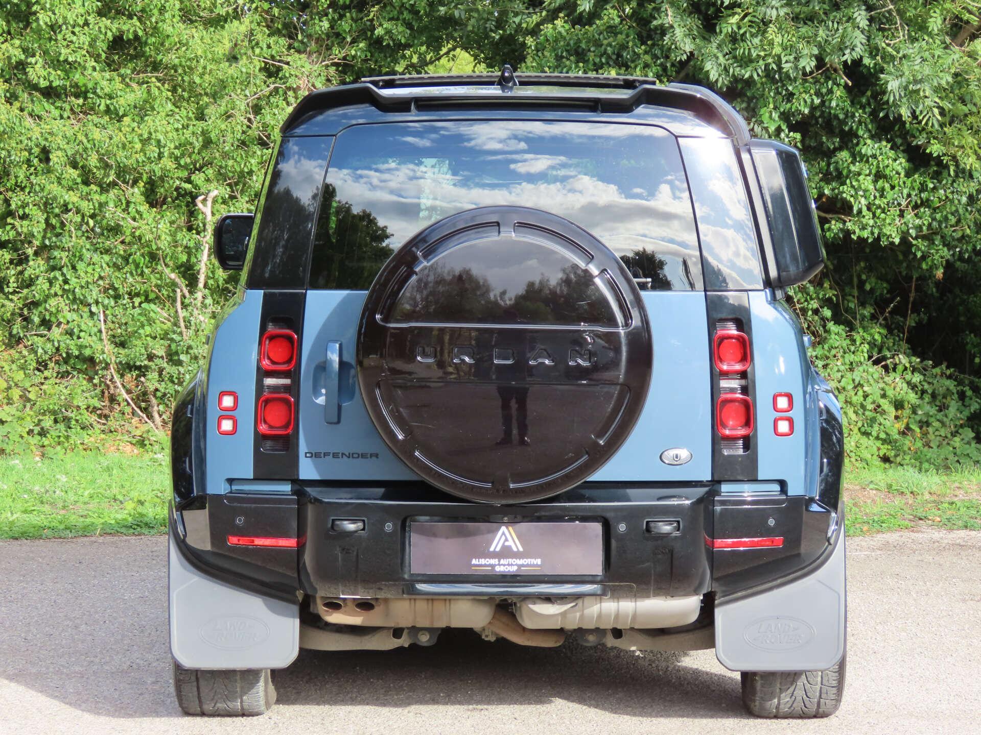 Land Rover Defender view 5