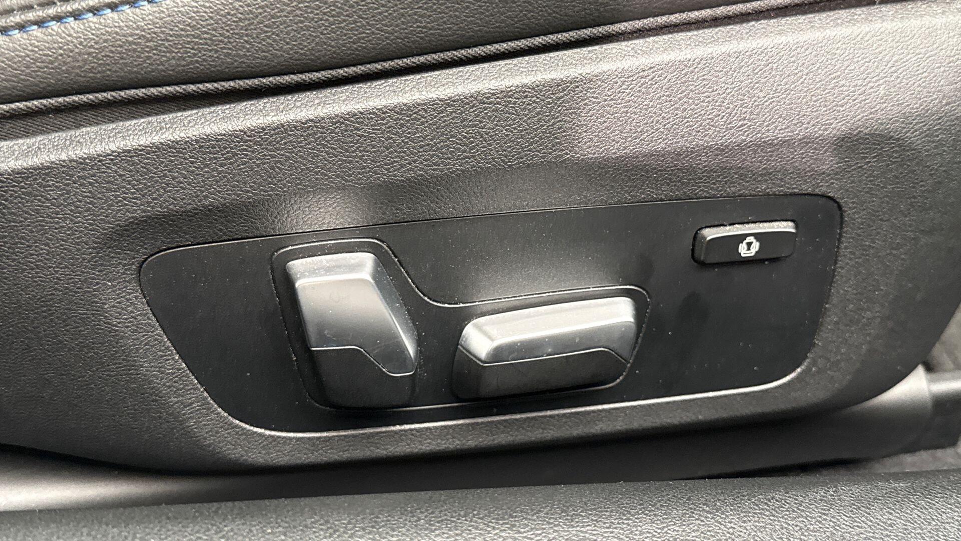 BMW 4 Series view 34