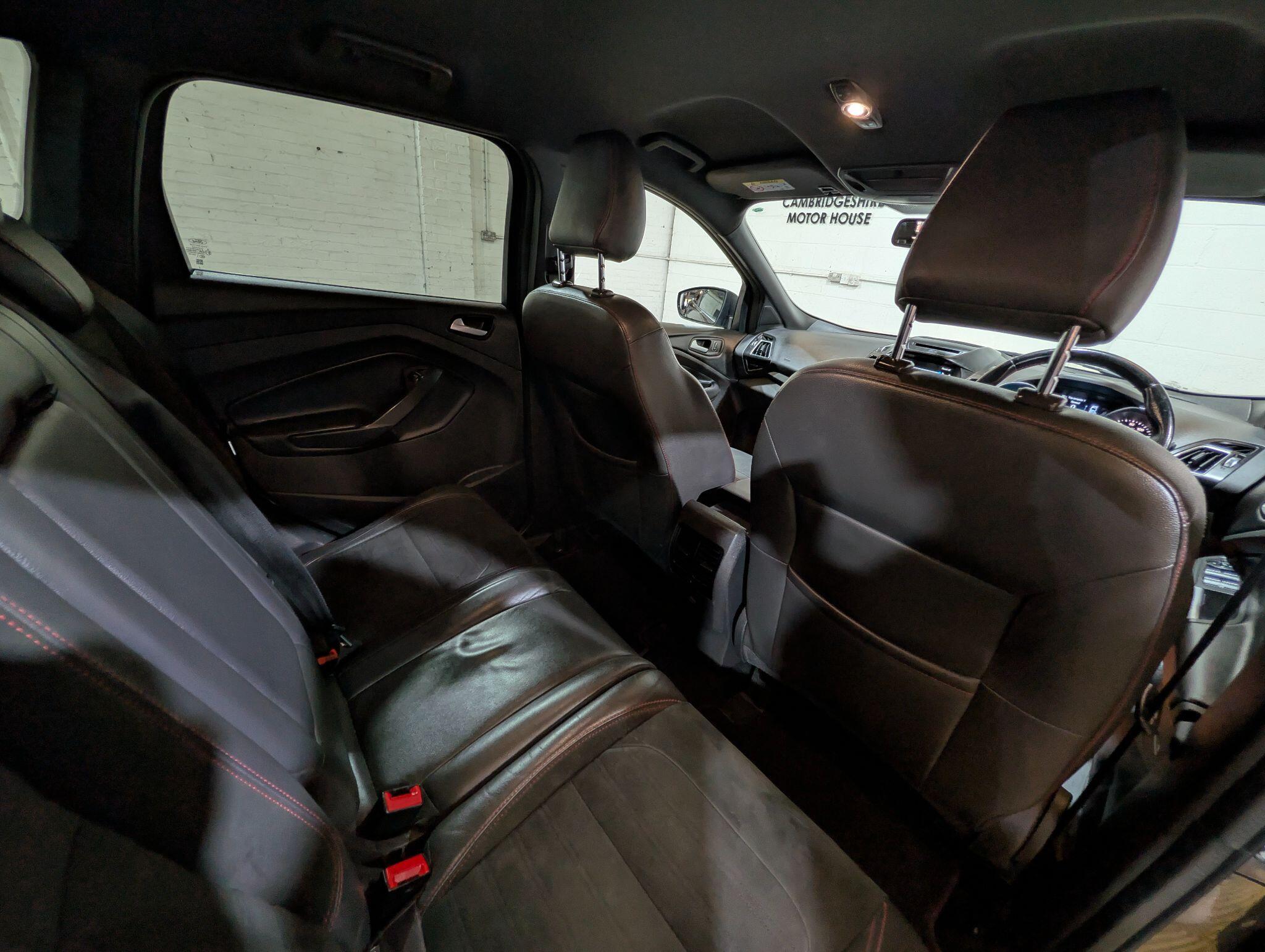 Ford Kuga view 25