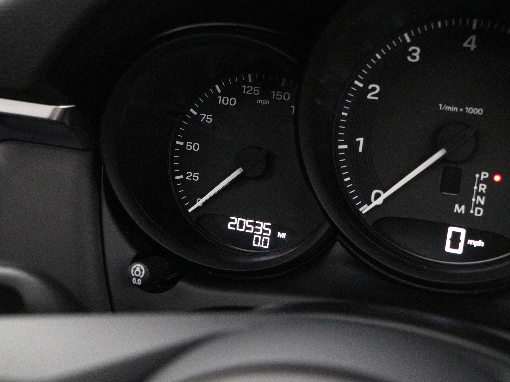 Porsche Macan view 43