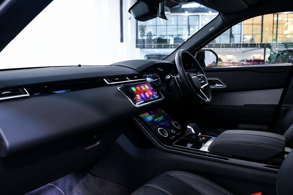 Land Rover Range Rover Velar view 12