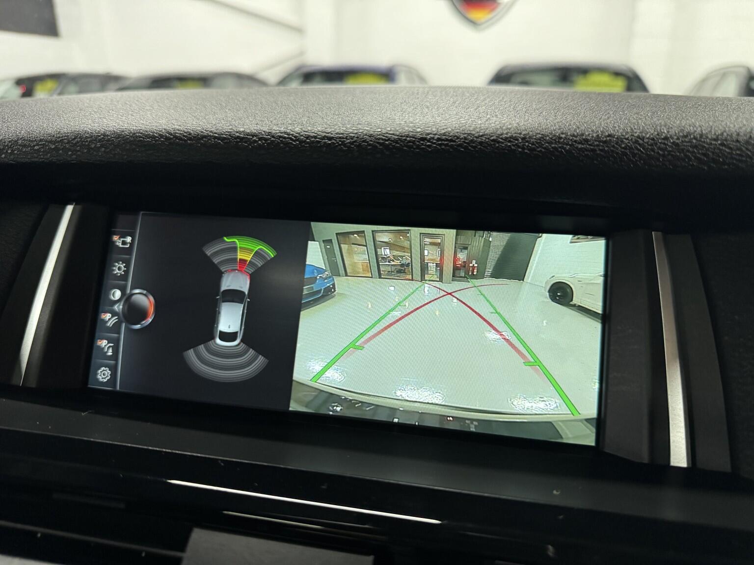 BMW X4 view 4