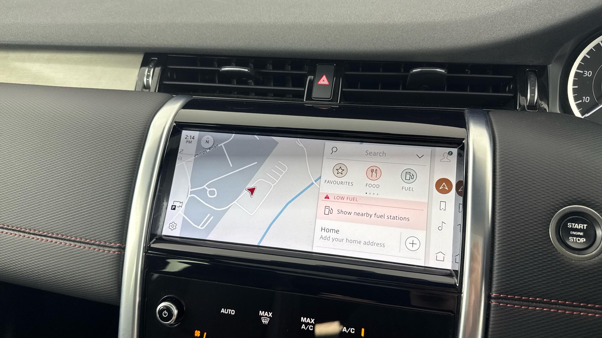 Land Rover Discovery Sport view 33