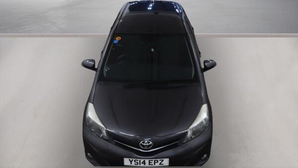 Toyota Yaris view 5