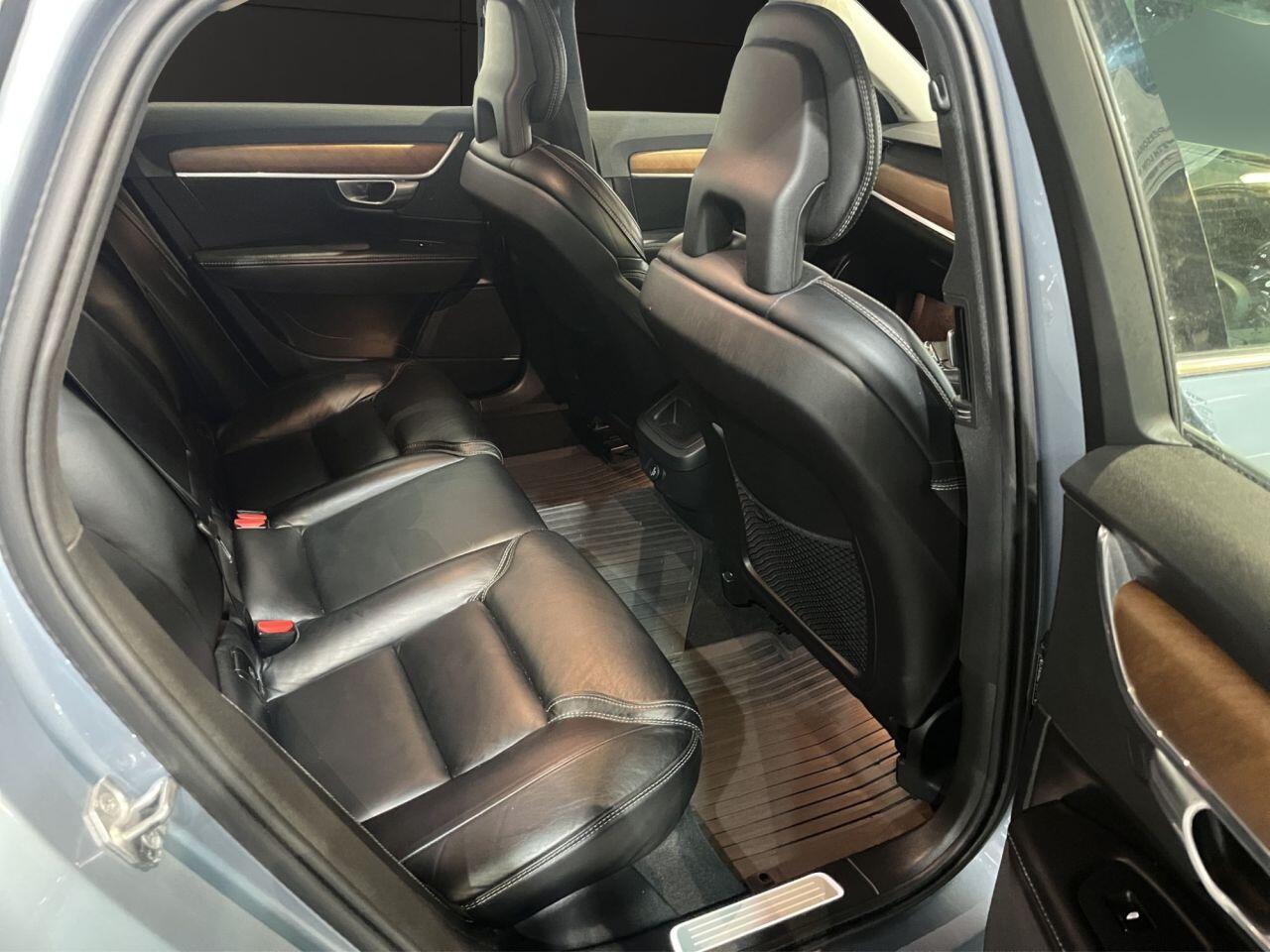 Volvo S90 view 14