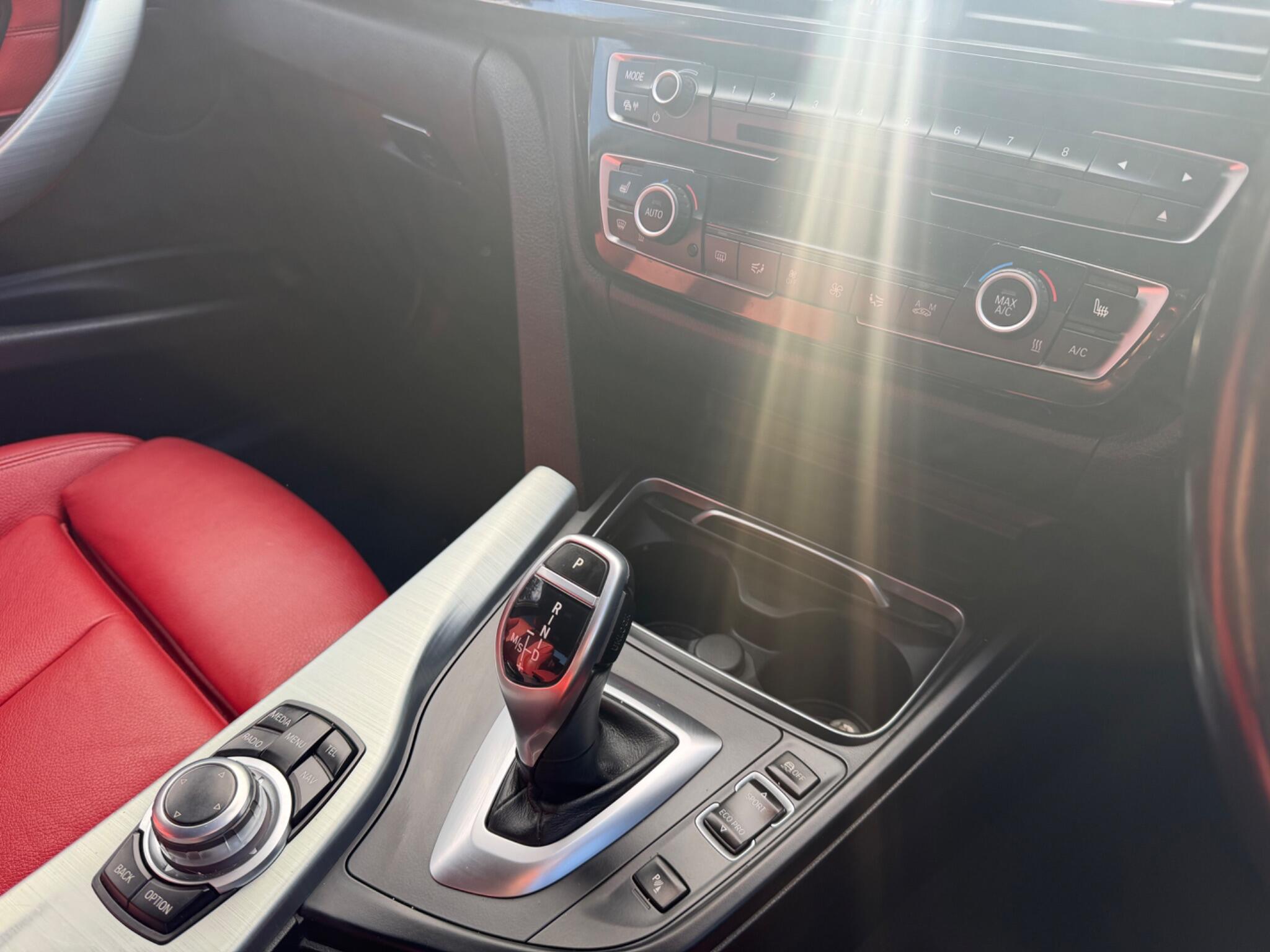BMW 3 Series view 21