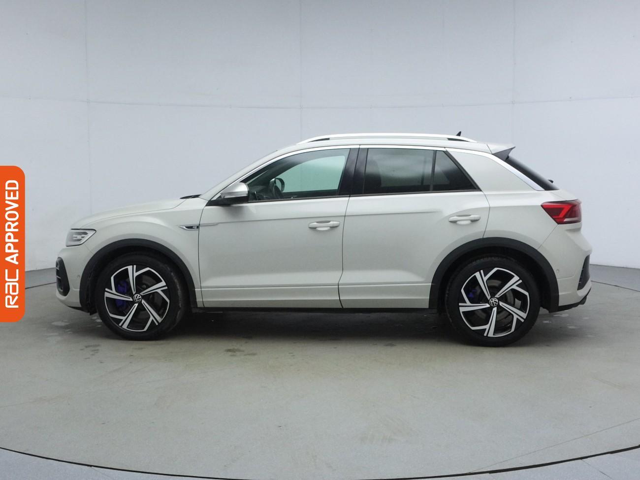 Volkswagen T-Roc view 31