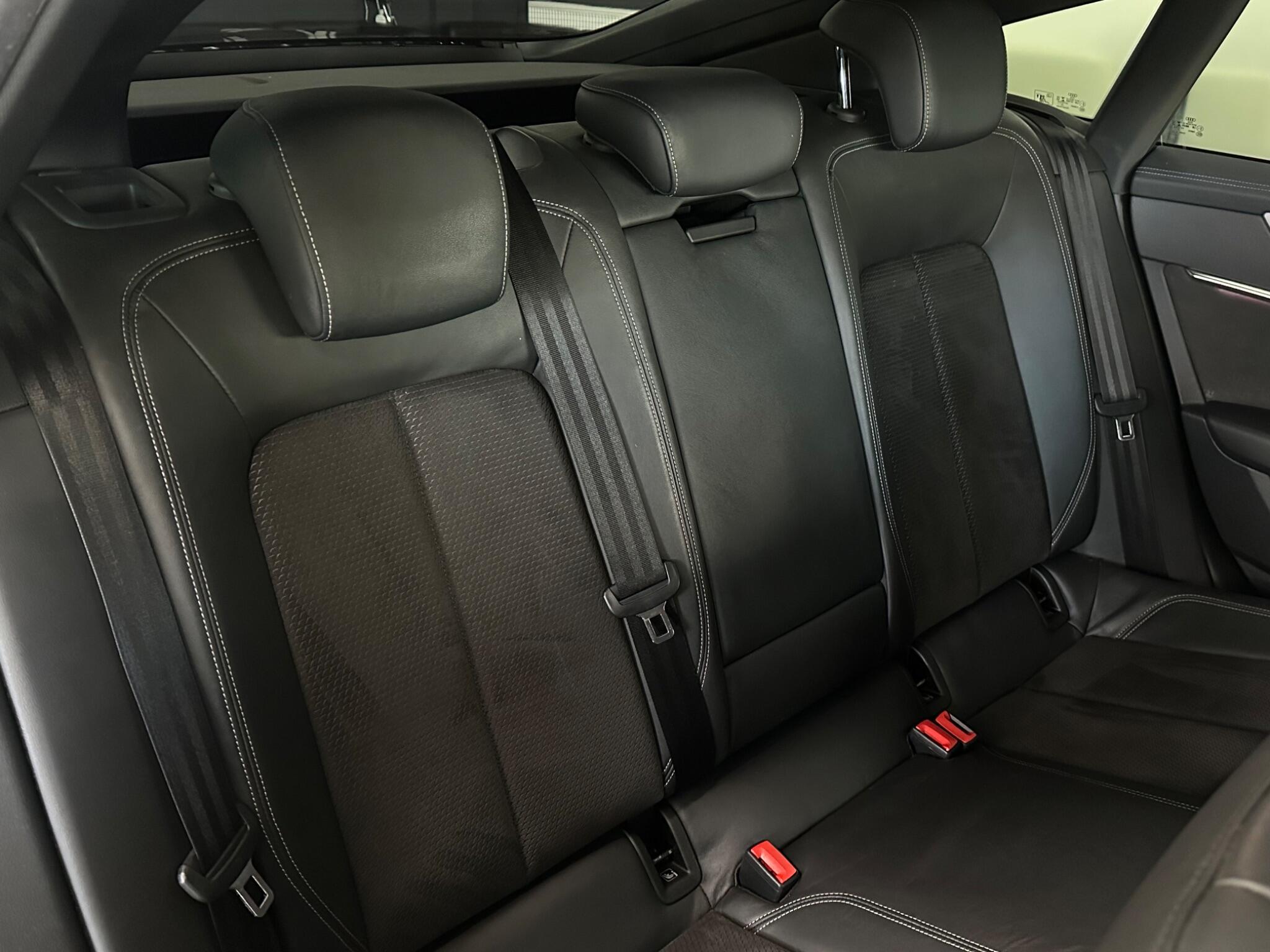 Audi A7 view 35