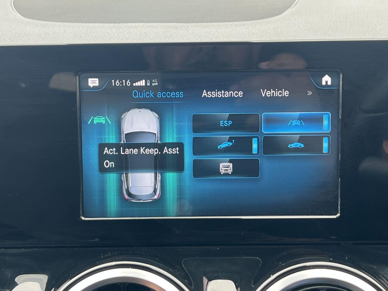 Mercedes-Benz Gla view 46