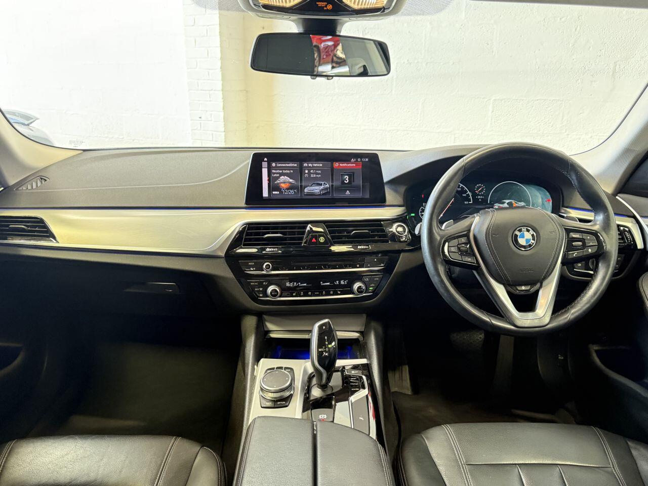 BMW 5 Series view 29