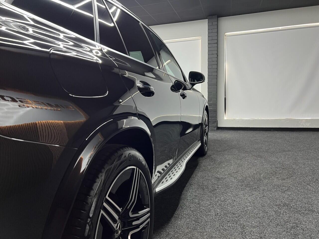 Mercedes-Benz GLC view 13