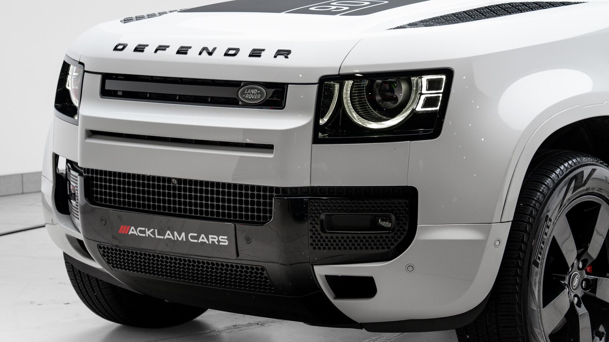 Land Rover Defender view 9