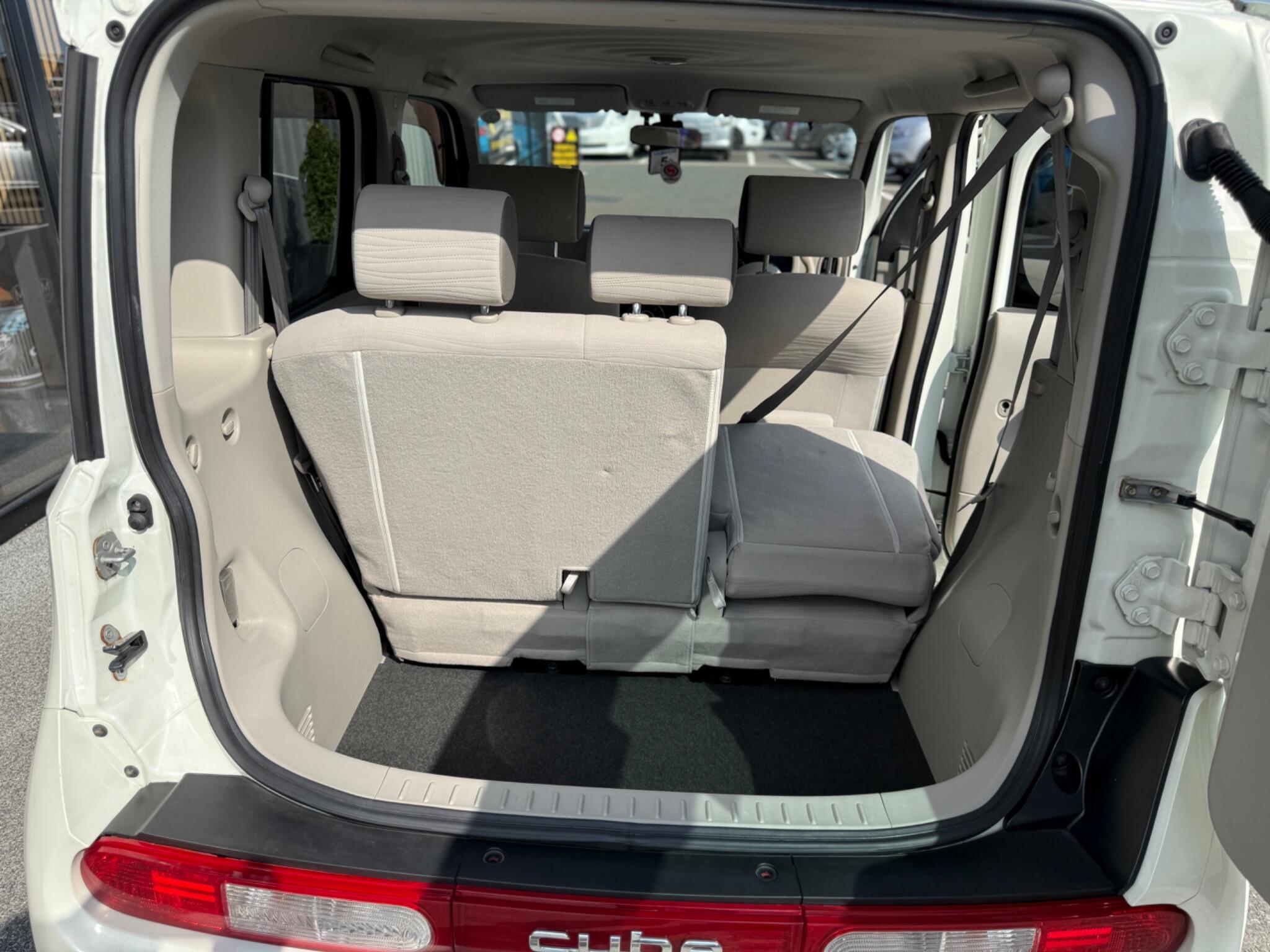 Nissan Cube view 48