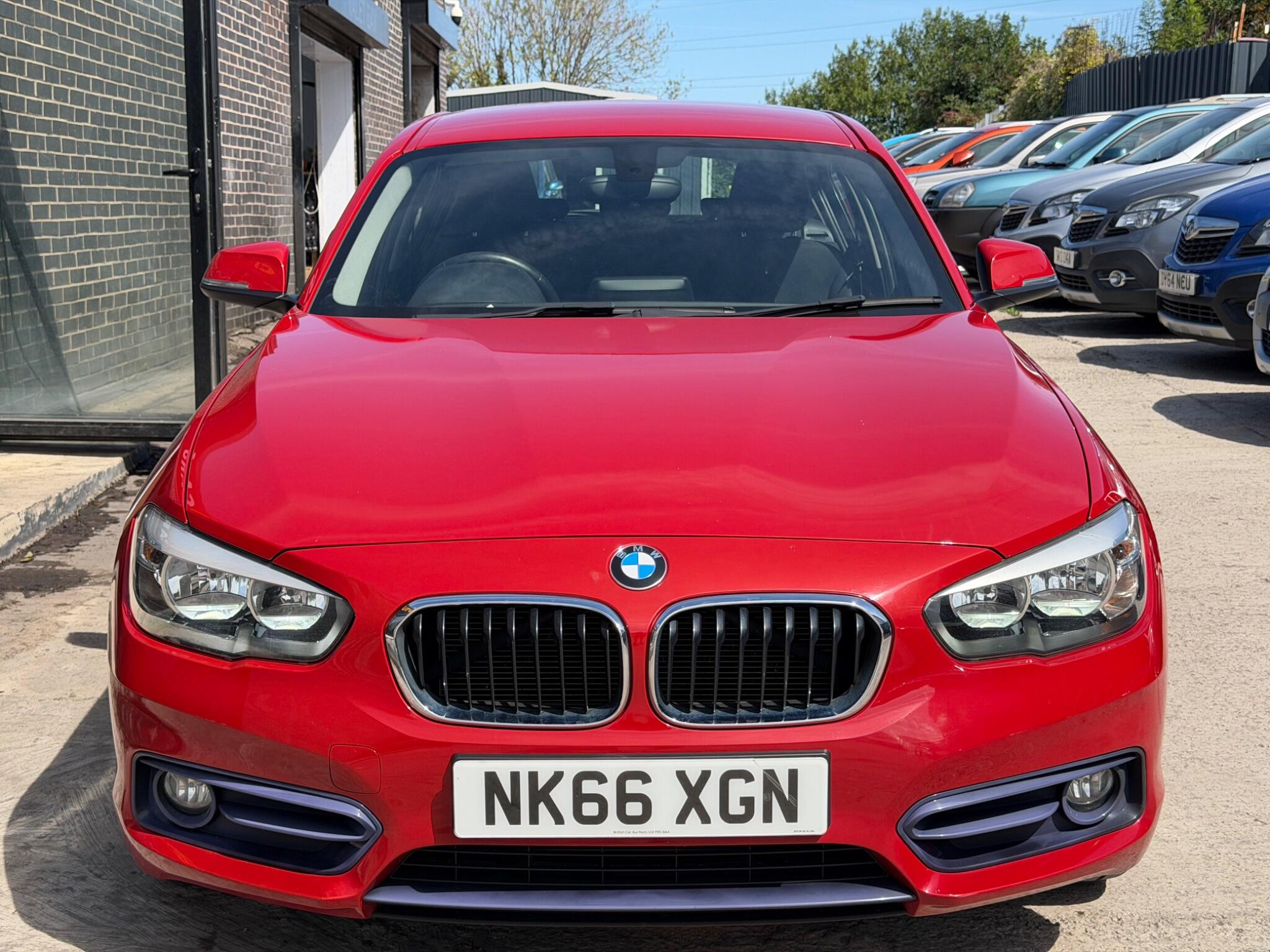 BMW 1 Series view 2