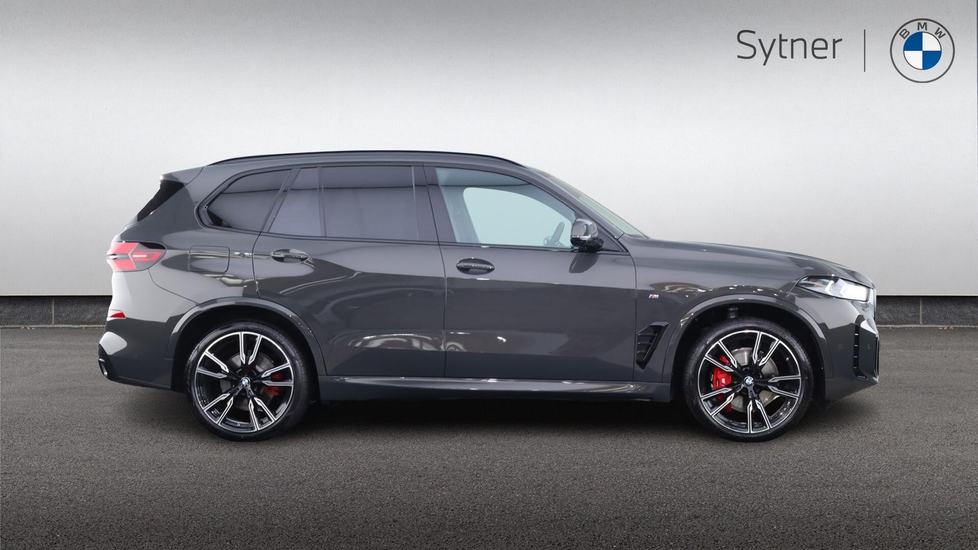 BMW X5 view 3