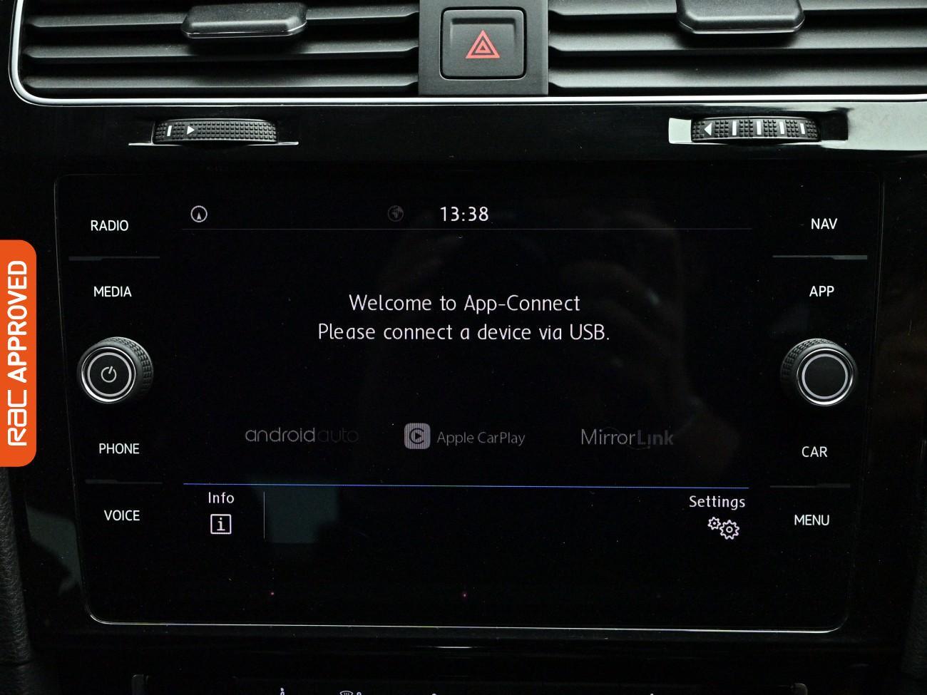 Volkswagen Golf view 16