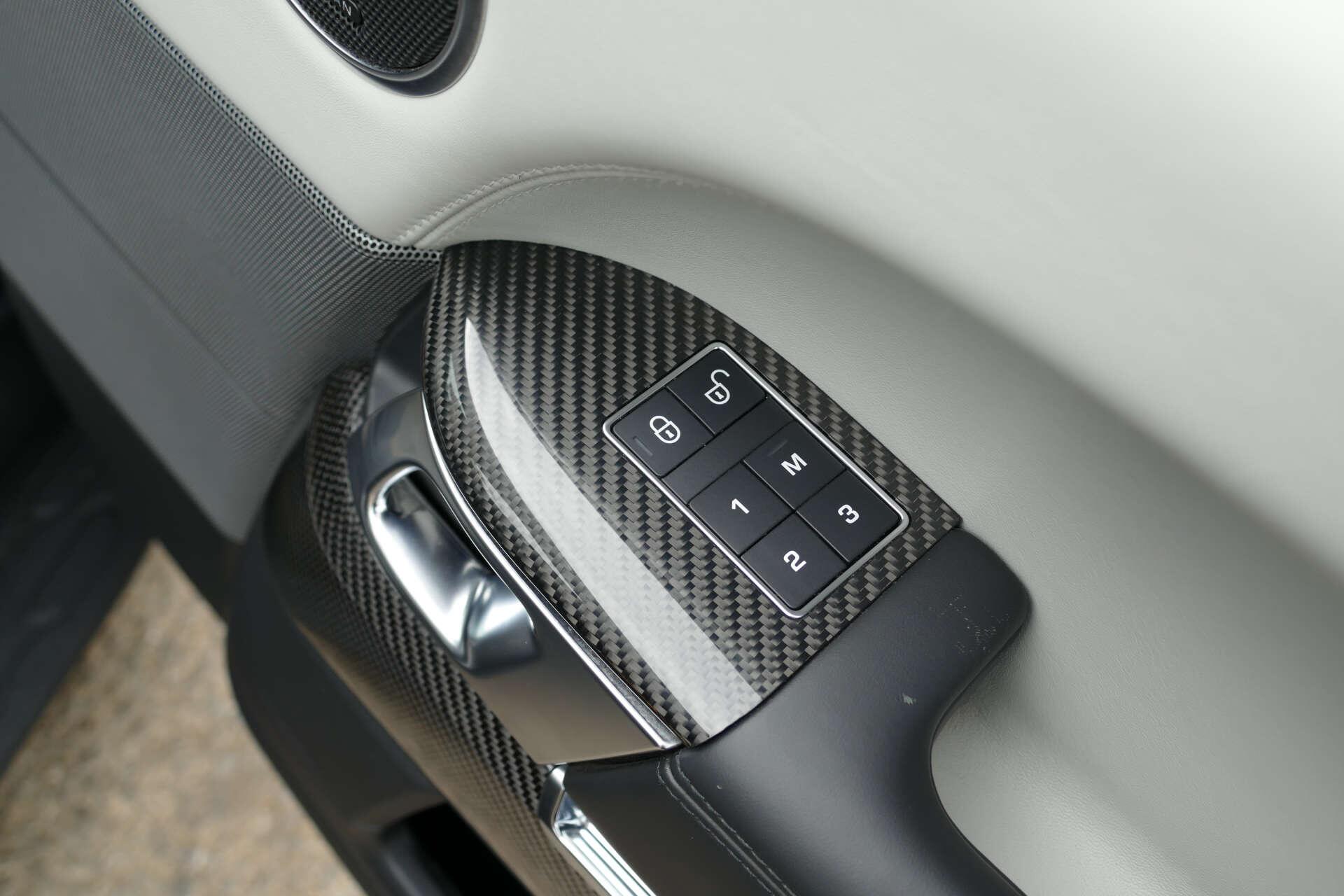 Land Rover Range Rover Sport view 32
