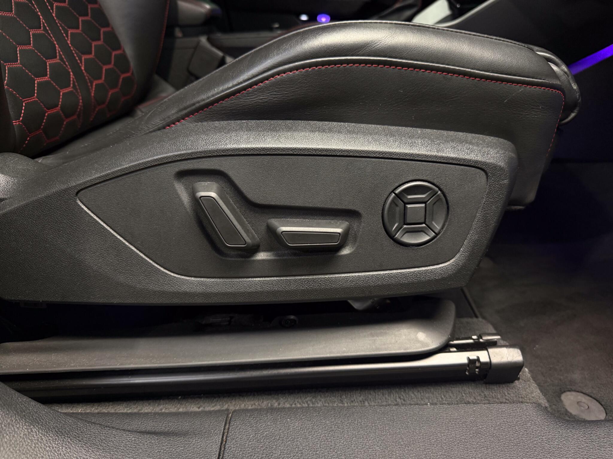 Audi RS Q3 view 53