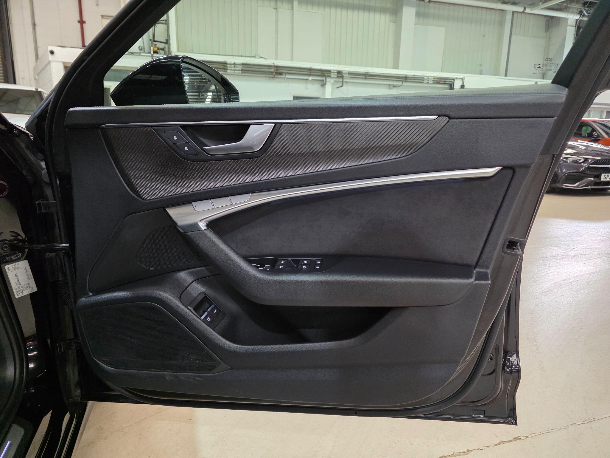 Audi A6 Saloon view 15