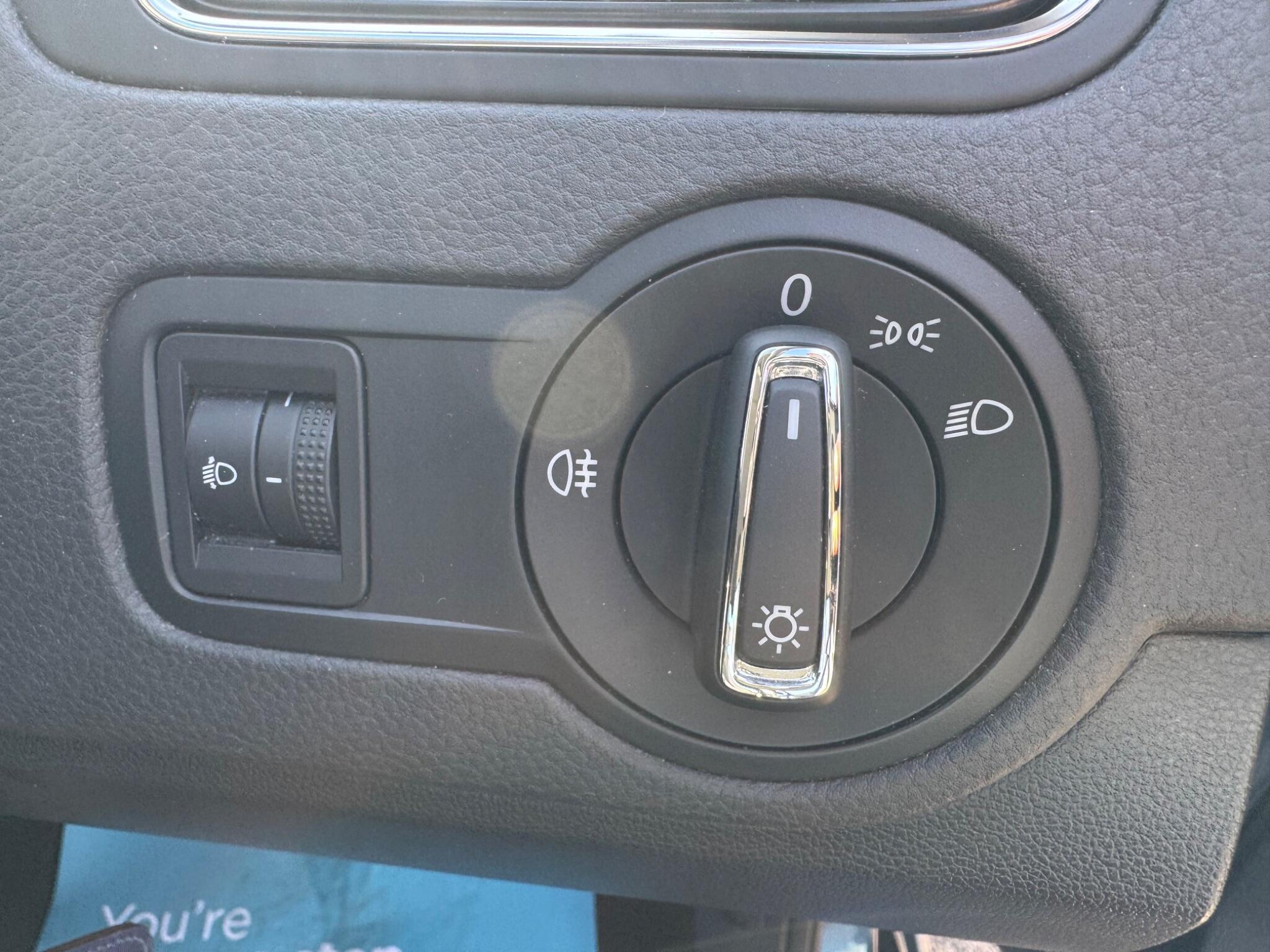 Volkswagen Polo view 28