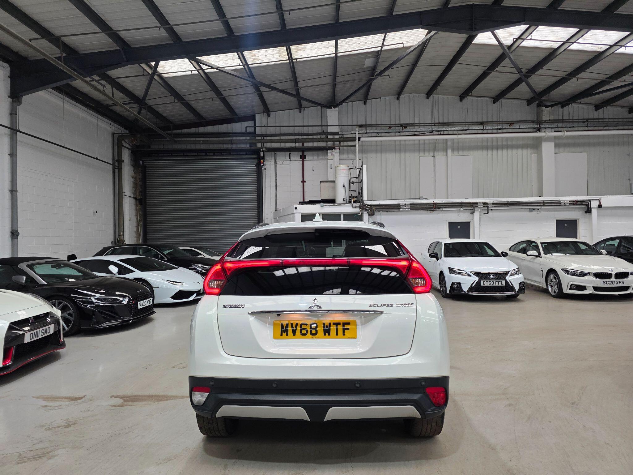 Mitsubishi Eclipse Cross view 4