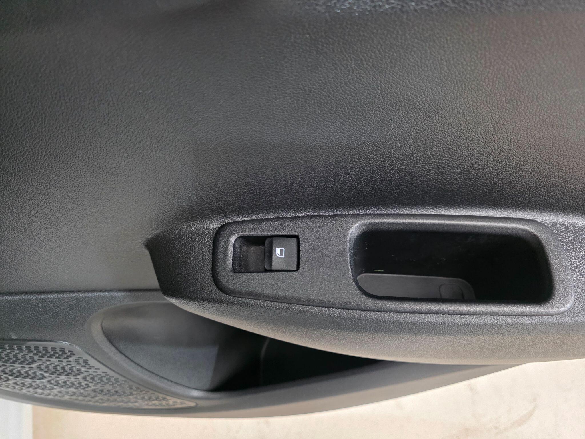 Hyundai I10 view 21