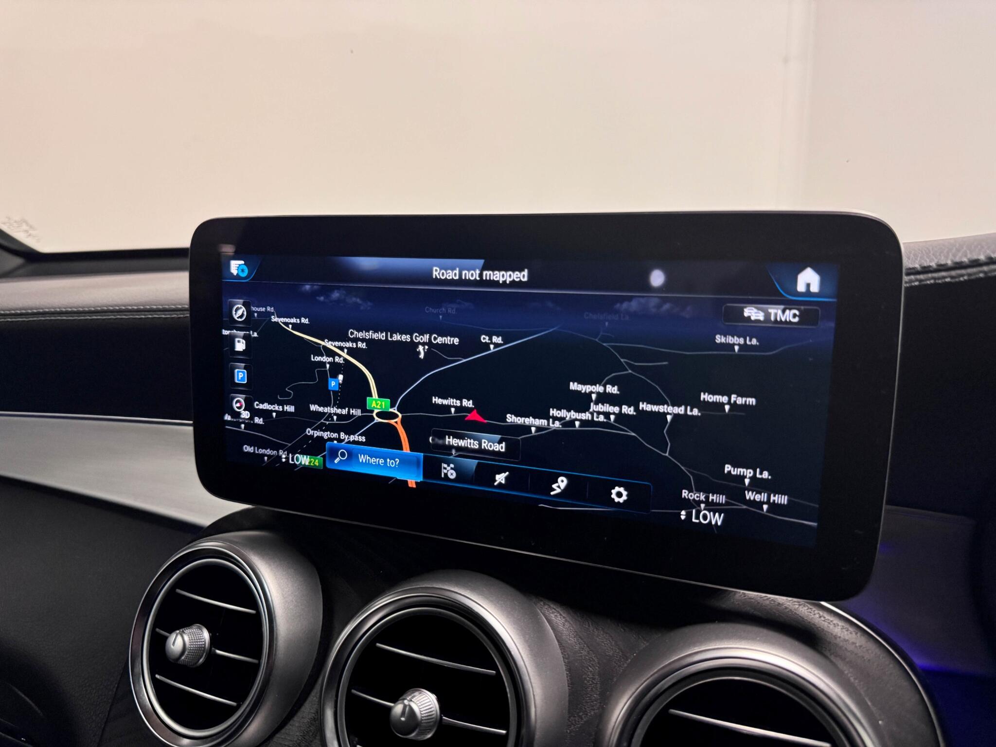 Mercedes-Benz GLC view 11