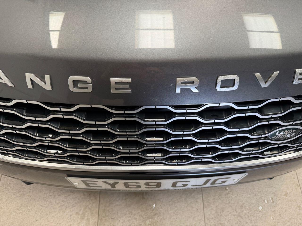 Land Rover Range Rover Velar view 11