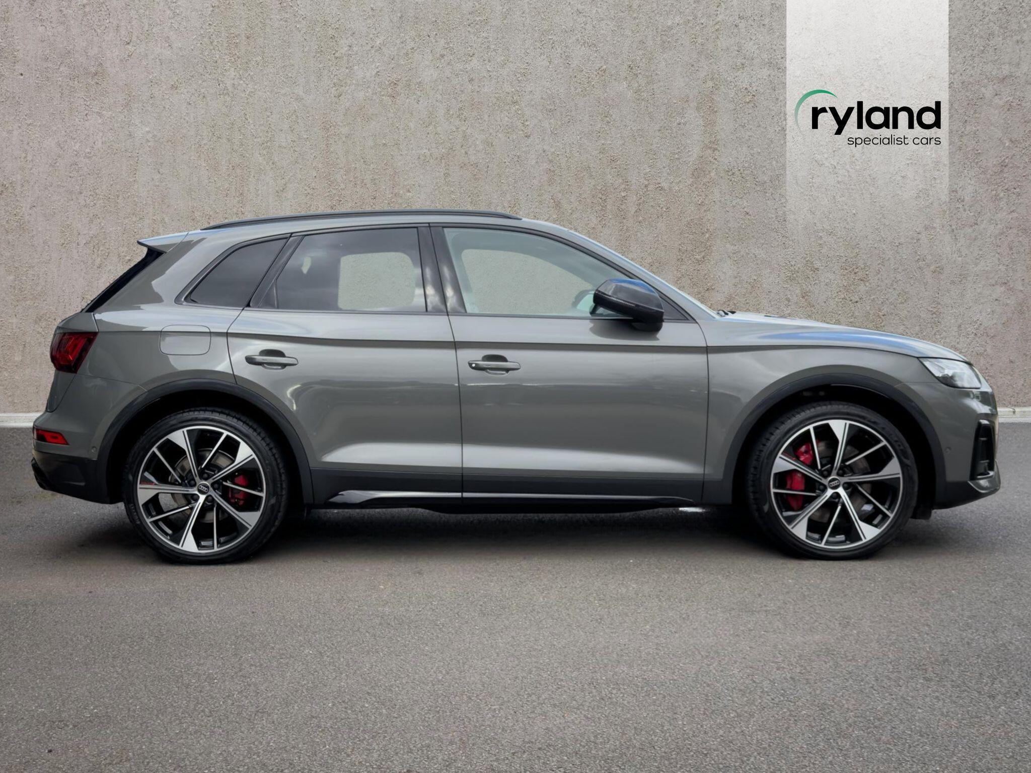 Audi Audi SQ5 view 3