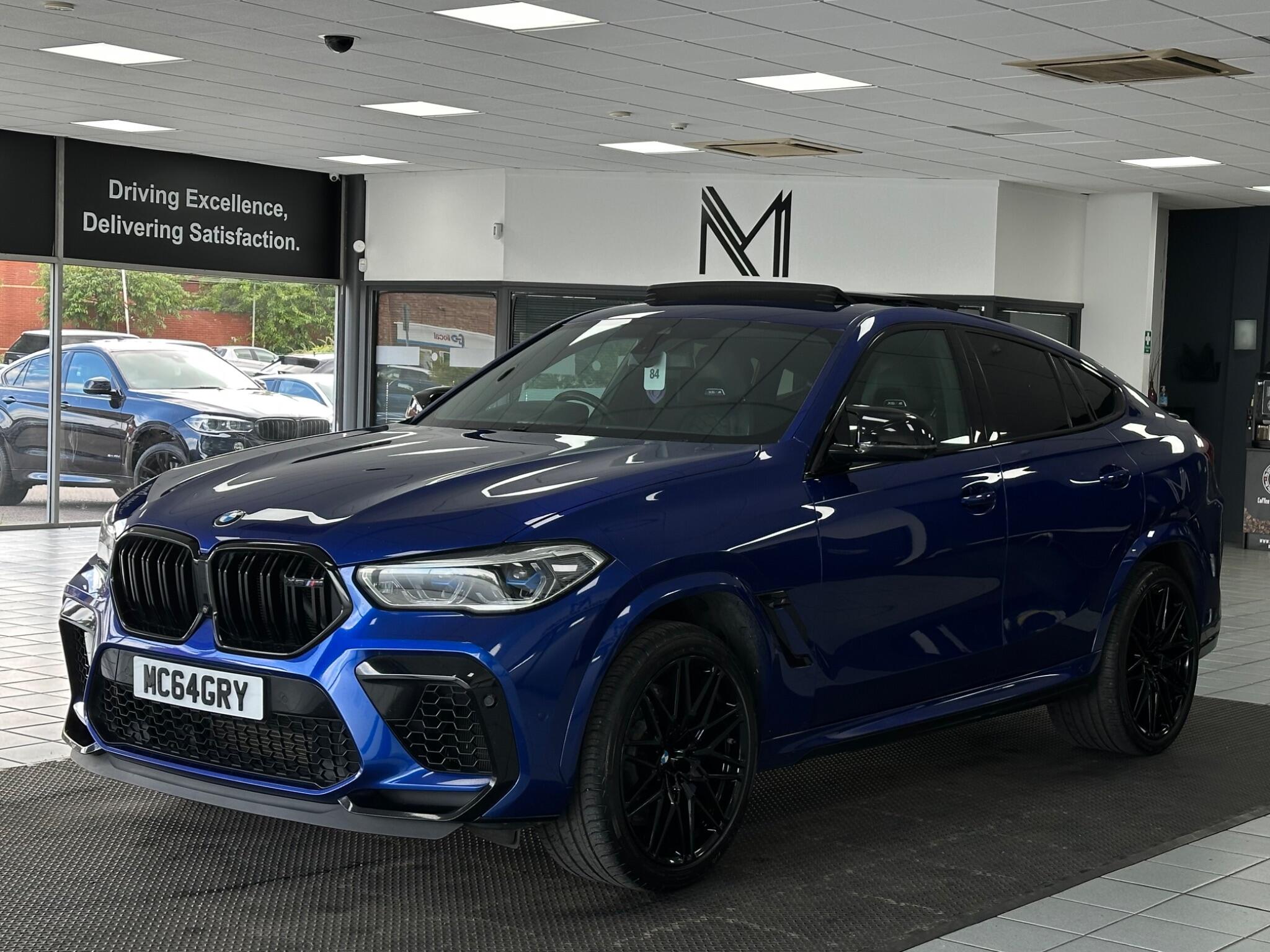 BMW X6 M view 7