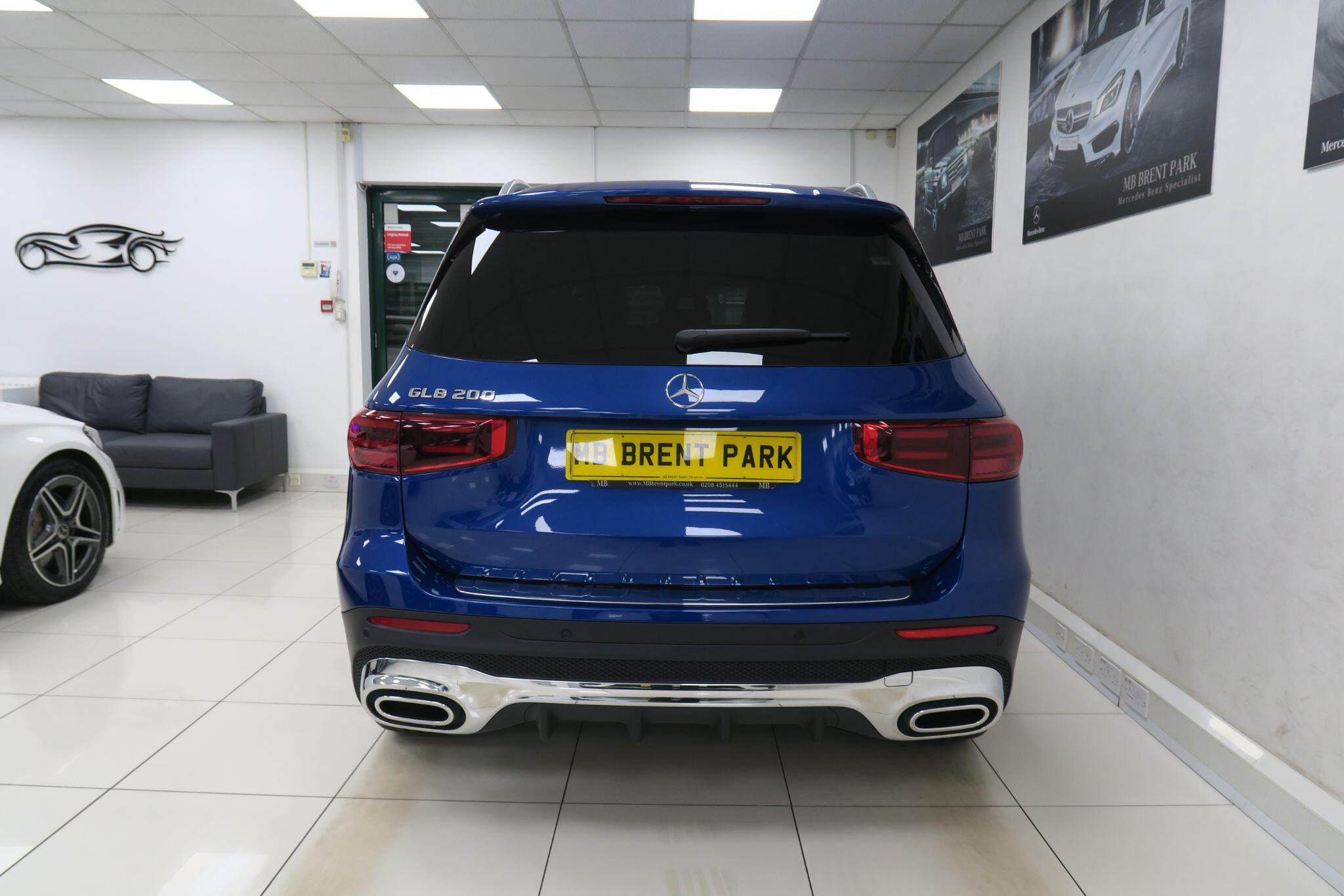 Mercedes-Benz GLB view 6