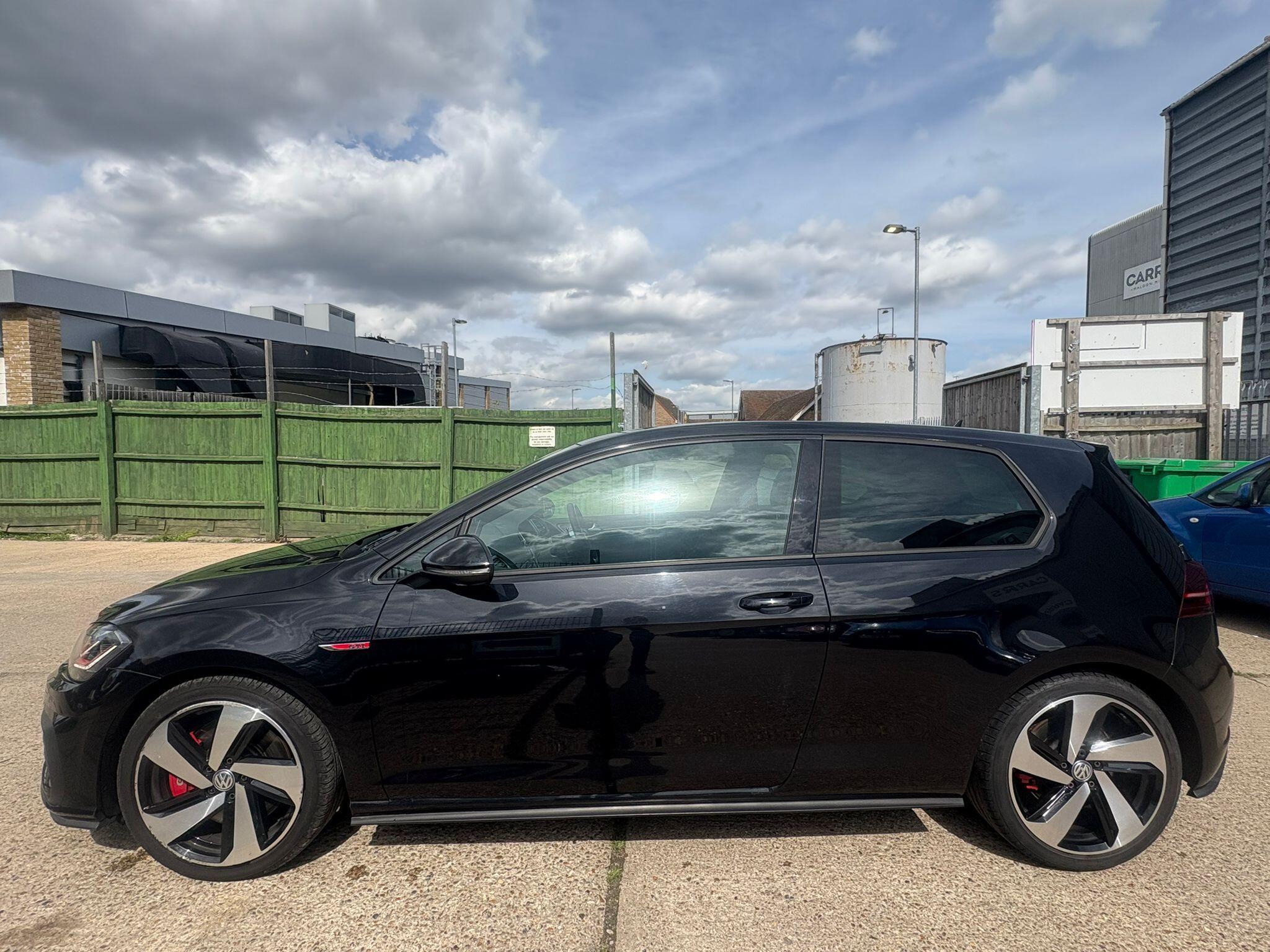 Volkswagen Golf view 10