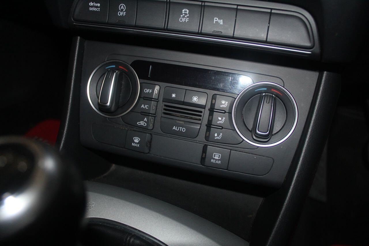 Audi Q3 view 43