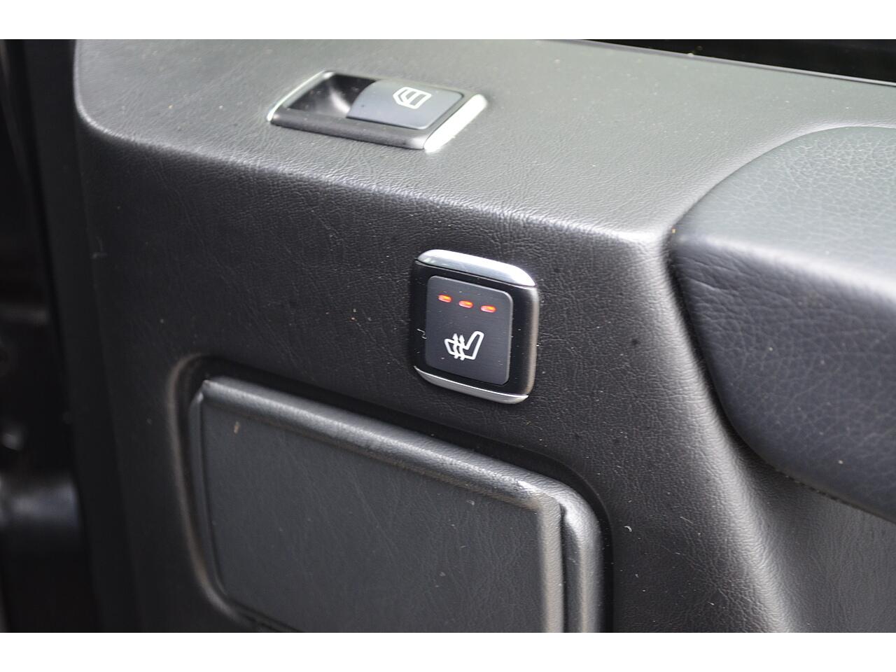 Mercedes-Benz G-Class view 34