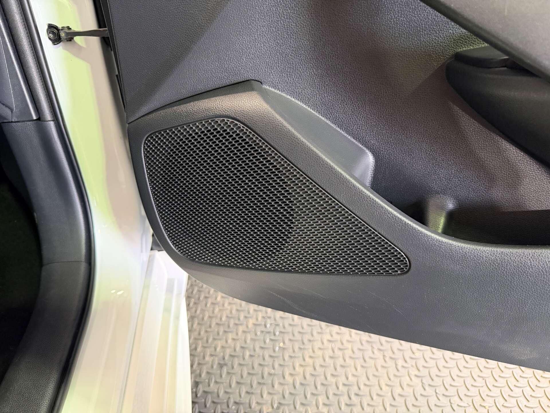 Toyota Corolla view 19