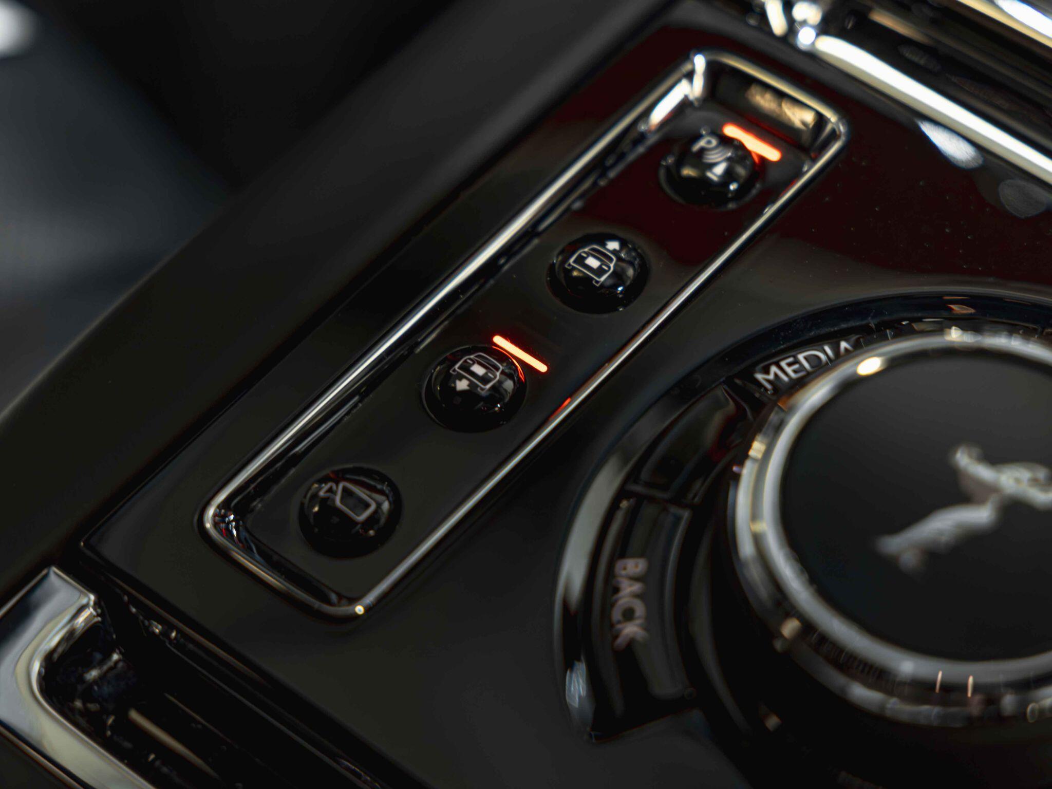 Rolls-Royce Cullinan view 27