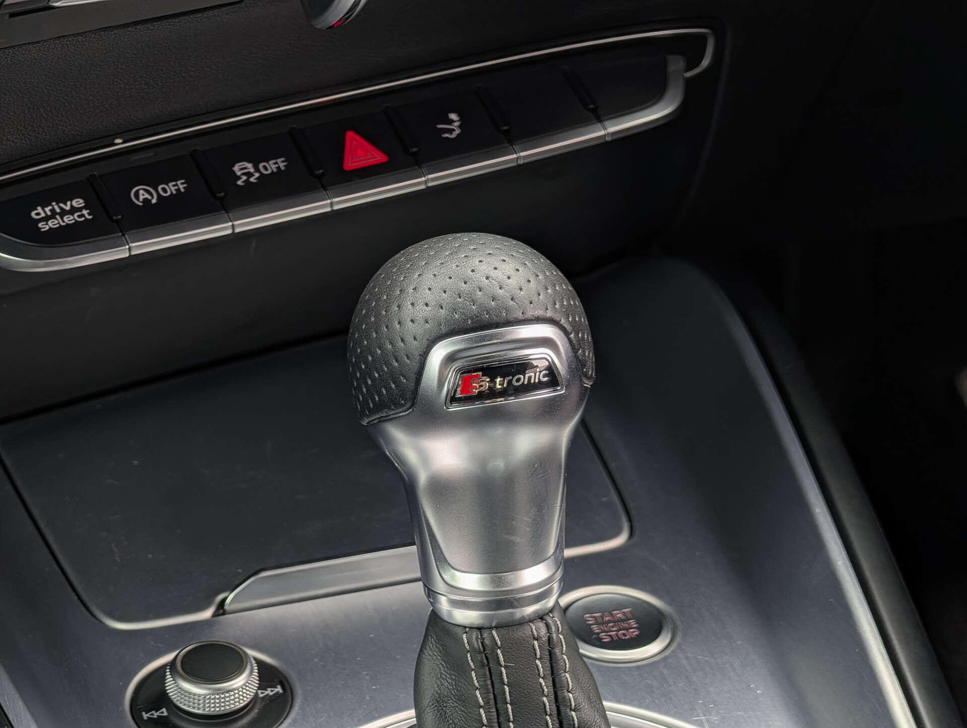 Audi TT view 35