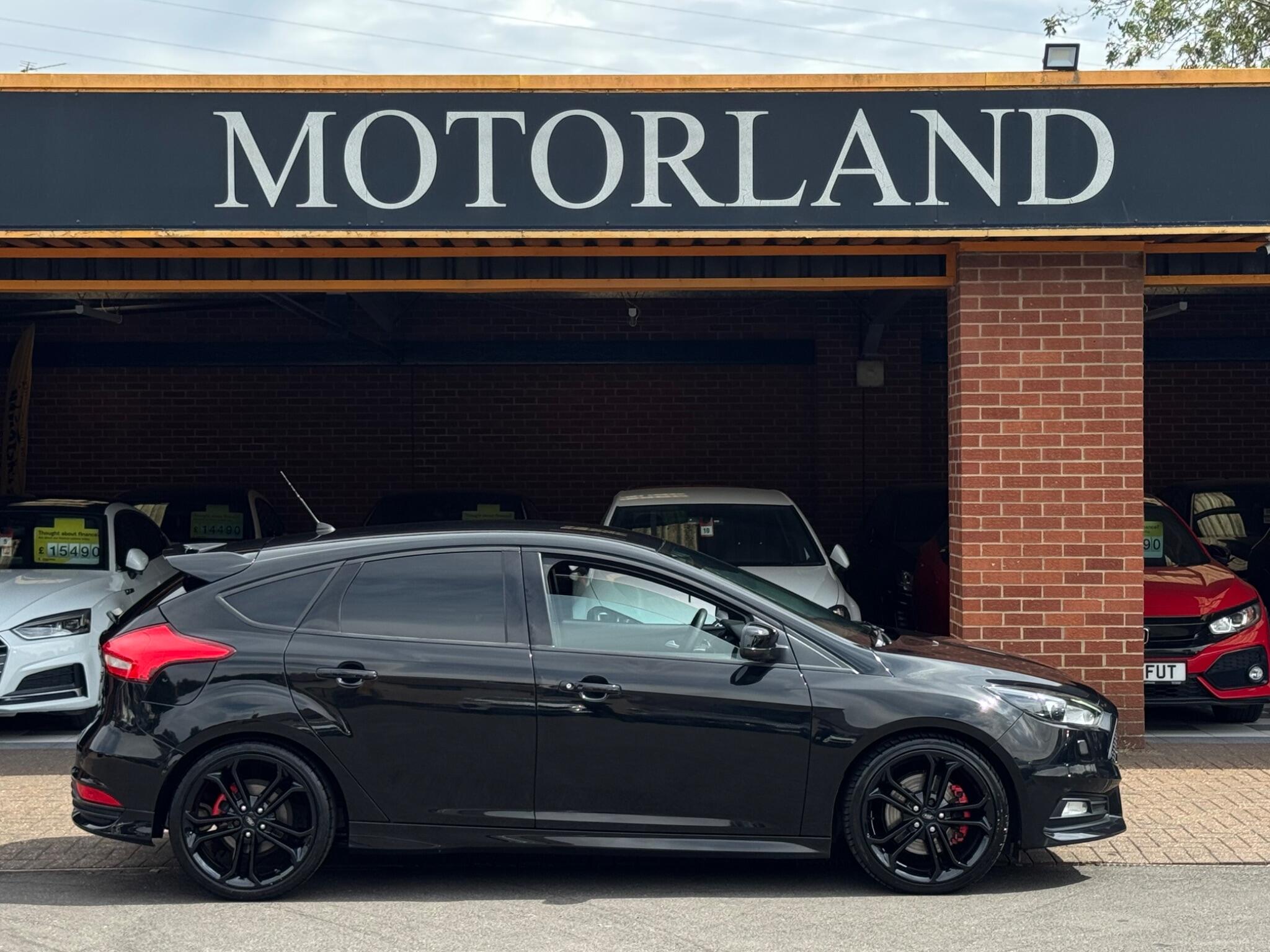 Ford Focus view 5