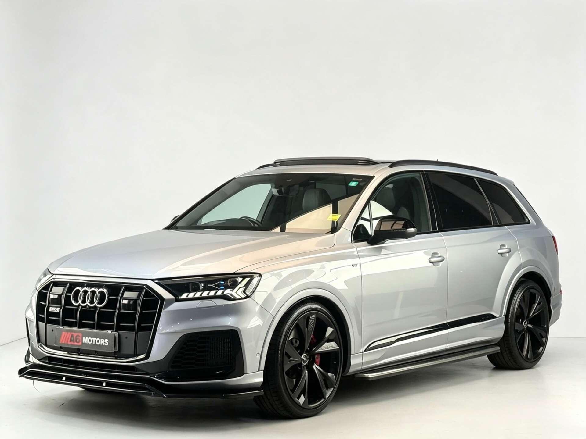 Audi SQ7 view 8