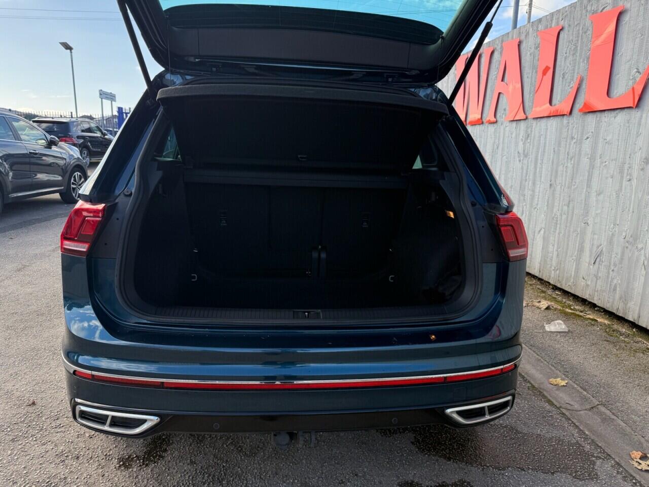 Volkswagen Tiguan view 36