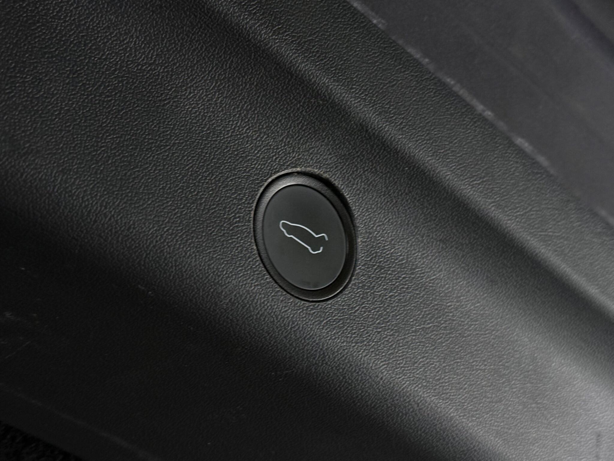 Tesla Model Y view 11