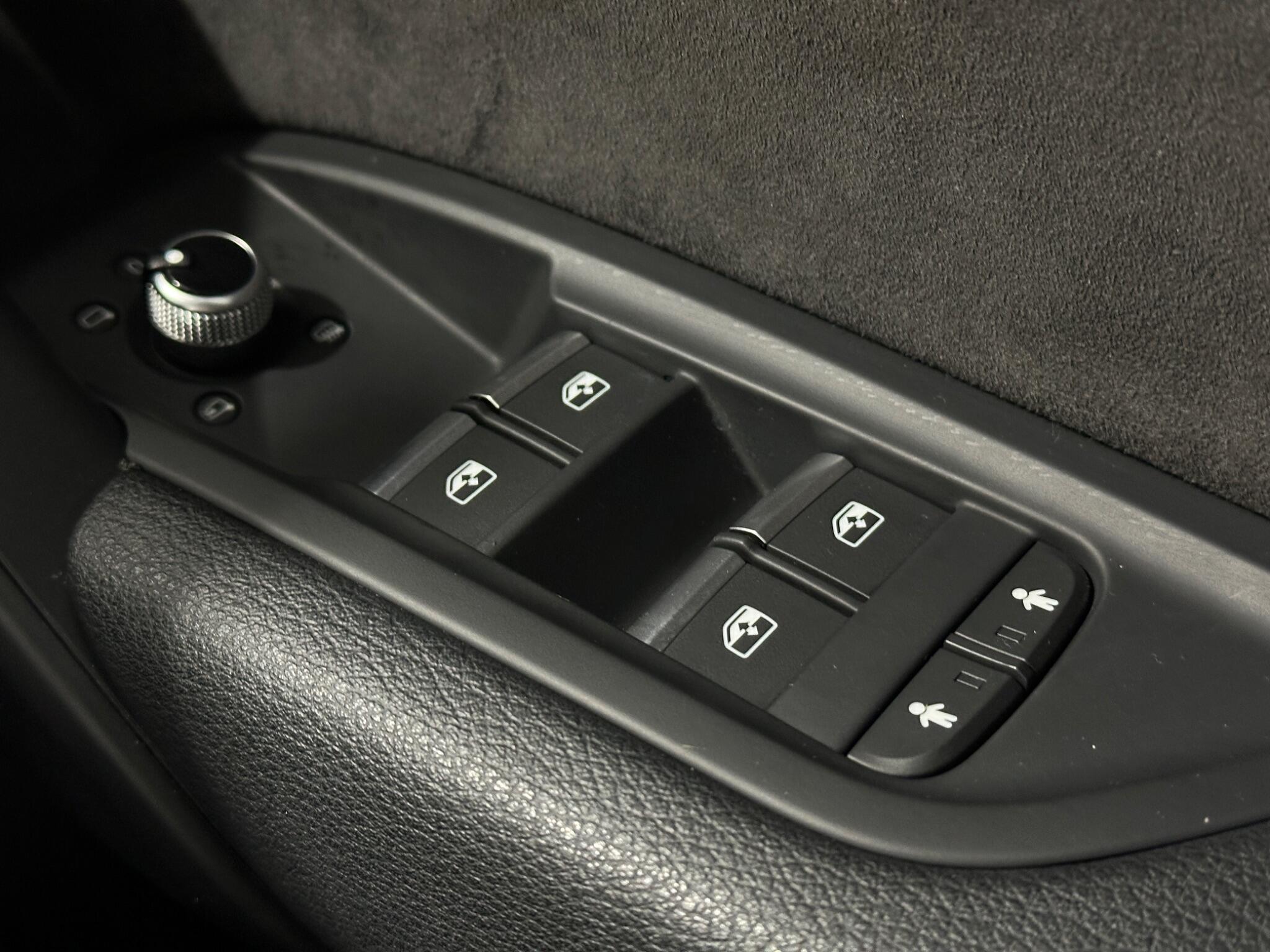 Audi Q5 view 19
