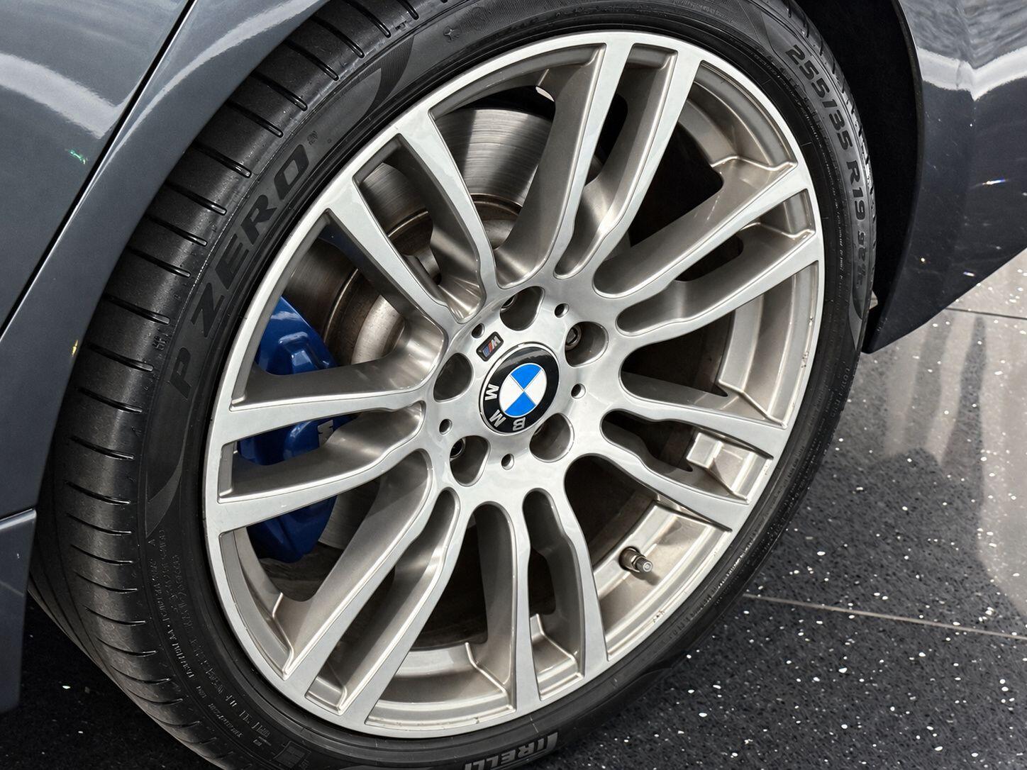 BMW 3 Series view 57