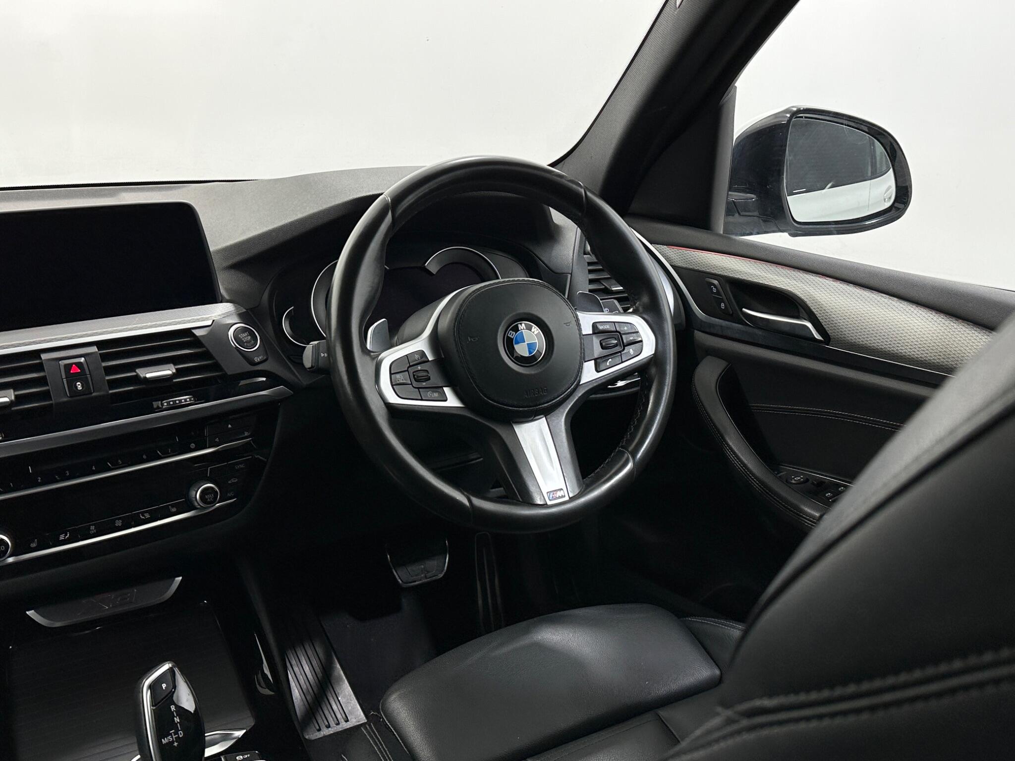 BMW X3 view 12