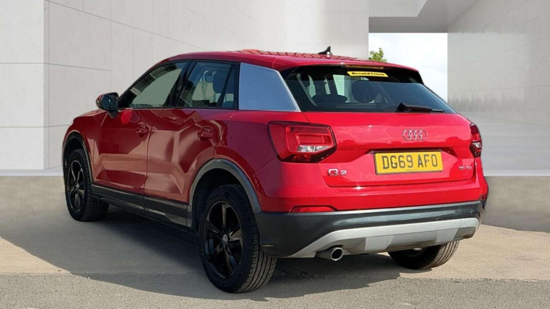 Audi Q2 view 3